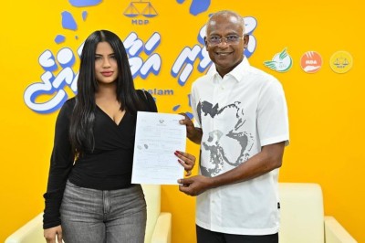 ރައީސަކީ އެންމެ ސަޅި ކެންޑިޑޭޓް: ކައިޒީން