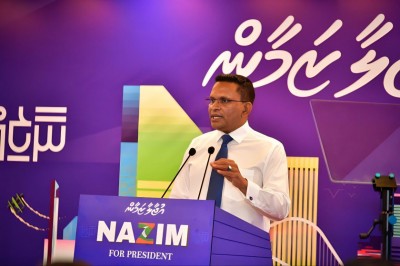 ވެރިކަން ލިބިއްޖެ ނަމަ ކާޑެއްދޫ އެއާޕޯޓް ސަރުކާރުގެ ބެލުމުގެ ދަށަށް ގެންނާނަން: ނާޒިމް