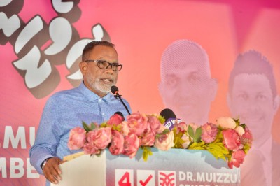 ހެޑްލައިން ހަދަނީ ގޮތް ހުސްވެގެން، ޔާމީންގެ ފުރިހަމަ ތާއީދު މުއިއްޒަށް އެބައޮތް: އަދުރޭ