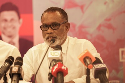 ޑިމޮކްރެޓްސްއާއެކު މަޝްވަރާ ކުރެވޭ، މާ ލަހެއް ނުވެ އެއްބަސްވުމަކަށް އާދެވޭނެ: އަދުރޭ