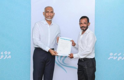 ބްރޯޑްކޮމް މެމްބަރު މުހަންމާ ޕީއެންސީގެ ސެނެޓަށް