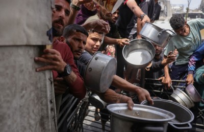 "ކިރިޔާ ފުދޭވަރަށް" ޣައްޒާއަށް ކާނާ ވައްދަން ހުއްދަ ދޭނެ ކަމަށް އިޒްރޭލުން ބުނެފި