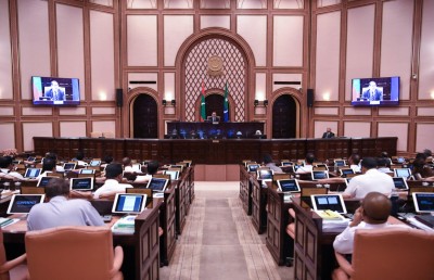 އިތުބާރު ނެތްކަމުގެ މައްސަލަ ނެގުމާއެކު މަޖިލިސް ނިންމާލައިފި