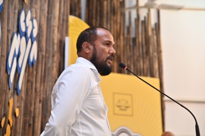 މި ދަނީ ގަދަ ހިފުމަކަށް، މި ގަދަ ހިފުން ކާމިޔާބު ކުރާނީ މުއިއްޒު ބޮޑުތަނުން ބަލިކޮށްފައި: މައުރޫފް