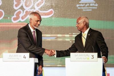ވާދަވެރިންނަށް އިހްތިރާމް ކުރަން ޖެހޭނެ، ދަށު ދަރަޖަކަށް ވެއްޓިގެން ނުވާނެ: މުއިއްޒު