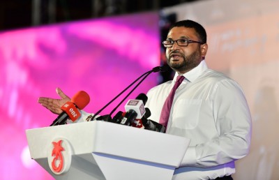 ޔާމީން އެންމެ ދެރަވީ އެކުގައި ހުންނެވި ޣައްސާން ފެއަށް ވަޑައިގަތުމުން