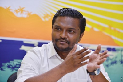އެމްޑީޕީން އިންތިޚާބަށް އައިޑީ ކާޑު ގަންނަ ވާހަކައަކީ ދޮގެއް: އަނަސް