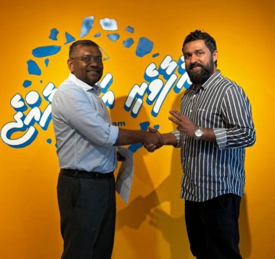 ޔާމީންގެ ގާނޫނީ ވަކީލު އާސިފް އެމްޑީޕީއަށް ސޮއިކޮށްފި
