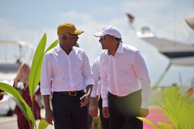 ރައީސް ޞާލިޙަށް ވޯޓު ދެއްވަން ސިޔާމް އާދޭހާ އެކު އެދިވަޑައިގެންފި