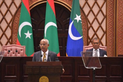 އެމްޑީޕީން މަޖިލިސް ހުއްޓުވާކަމަށް ބުނެ ނަޝީދުގެ ސިޓީއެއް ރައީސަށް