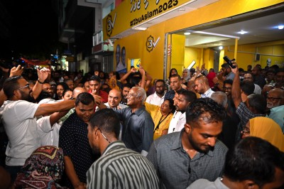އިދިކޮޅުން އުޅެނީ އެމްޑީޕީ ސަޕޯޓަރުން ނުބައި ތަންތަނަށް ރަޖިސްޓްރީކުރަން: އެމްޑީޕީ