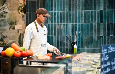 ބާސެލޯ ދަމަހައްޓާނީ ނަސަންދުރާގެ ޝަރަފުވެރި ނަން