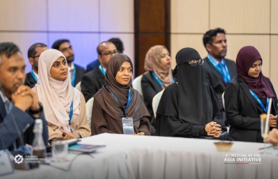 ތަރައްގީއަށް ބޭނުންވާ ފައިސާ ހޯދަން ހަރުދަނާ ޓެކްސް ނިޒާމެއް މުހިންމު: ޒަމީރު