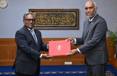 ރައީސް މުއިއްޒުގެ ހާއްސަ މަންދޫބަކަށް ޑރ. ވަހީދު