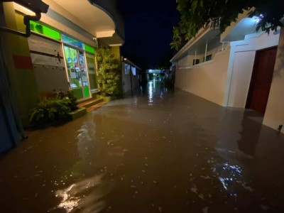 ކުރެންދޫގައި ފެން ބޮޑުވެ 65 ގެއަކަށް ގެއްލުން ލިބުނު