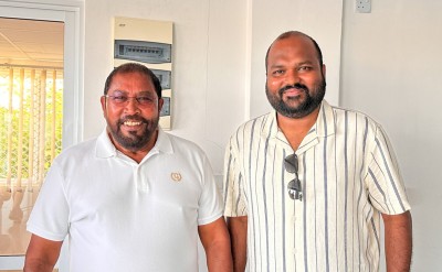 އަލީ ވަހިީދު ޖުމްހޫރީ ޕާޓީން ވަކިވެއްޖެ