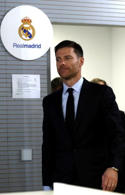 ރެއާލަކީ ހުއްޓުވަން އުނދަގޫ ބާރަކަށް ހަދާނަން: އަލޮންސޯ