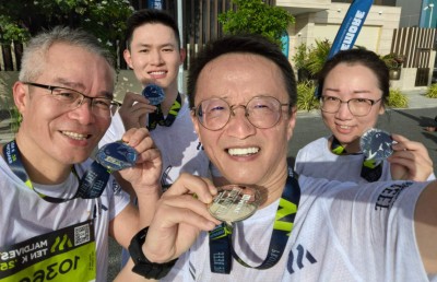 ޗައިނާގެ ސަފީރަށް ކޮންމެ ދުވަހަކު ވެސް ފެންނަނީ އުފާވެރި މަންޒަރެއް