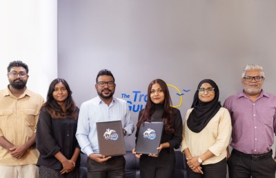 ސްނޯކަލްގެ ވޯލްޑް ރެކޯޑު ހަރަކާތުގެ ޕާޓްނަރުންނާ އެކު ސޮއިކޮށްފި