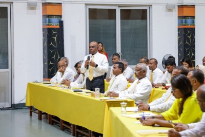 މުއިއްޒަށް ރައީސްކަމުގެ ގޮނޑީގައި އިށީނުމުގެ ފުރުސަތު ދޭންޖެހޭ: ޝާހިދު