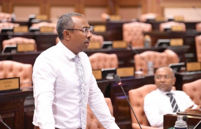 ޖޭއެސްސީ އިސްލާހު ކުރުމުގެ ނިޔަތެއް އެމްޑީޕީގެ ނެތް، ޕާޓީން ވަކިވި އެއް ސަބަބަކީ އެއީ: އާޒިމް