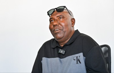 މަންމައަށް ކޮންމެ މަހަކު ފޮނުވި 100 ޑޮލަރުން ފެށި ވިޔަފާރި އެންމެ އުހަށް!