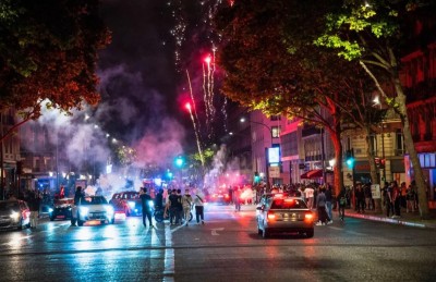 ޕީއެސްޖީގެ ޕެރޭޑްގައި ދެ މީހަކު މަރުވެ އުފާފާޅުކުރުން ހިމޭންވެއްޖެ