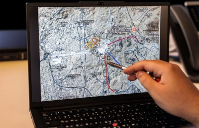 ހައްޖާޖީންގެ ރައްކަލަށް އޭއައި، ޑްރޯން އަދި އެތައް ހާސް ކެމެރާއެއް