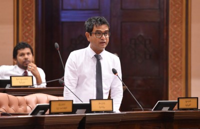 ތަކުލީފު ކުޑަކުރަން ކަމަށް ބުނެ، ކޮތަޅު ފީ 50 ލާރިއަށް ކުޑަކުރަން އިސްލާހެއް