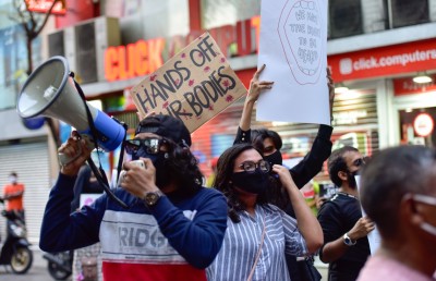 ދަރިއަކާ ބެހިގެން އިއްވި 15 އަހަރުގެ ޖަލު ހުކުމެއްގެ މައްސަލަ އަލުން ބަލަނީ