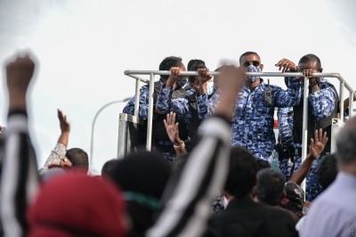 މާލޭގައި އަންހެނަކު ފިރިހެނަކަށް ވަޅިން ހަމަލާދީފި