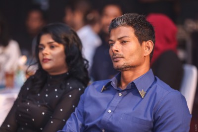 ކެރިއަރުގެ ފުރަތަމަ ފަހަރަށް ސީޒަން ދާއިރާއާ ދުރަށް