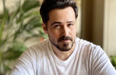 އިމްރާން ހާޝްމީއަށް ޑެންގޫ ޖެހިގެން ފިލްމު ޝޫޓިން މެދުކަނޑާލައިފި