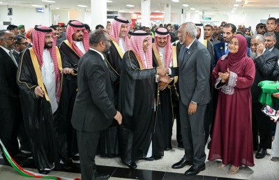 މެހުމާންދާރީގެ ފުރިހަމަ ކަމަށްޓަކައި ރައީސް މުއިއްޒުގެ ހާއްސަ ޝުކުރު ސައޫދީގެ ރަސްގެފާނަށް