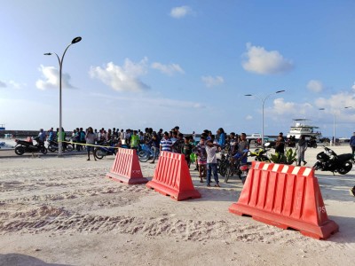 މަކުނުދޫގައި އެއްޗެއް ގޮވައި ދެ މީހުން މަރުވެއްޖެ