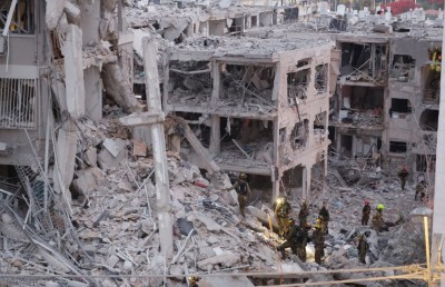 އީރާންގެ އާ ހަމަލާތަކުގައި އިޒްރޭލުގެ އަށް މީހަކު މަރާލައިފި، އެތައް މިލިއަން ބަޔަކު ބަންކަރުތަކަށް