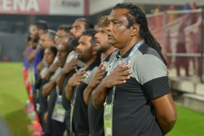 ރާއްޖެ އާއި ބަންގުލަދޭޝް ފުޓުބޯޅައިގެ ފެންވަރުގައި ތަފާތެއް ނެތް: ސުޒޭން