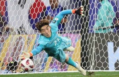 27 އަހަރަށް ފަހު ބޭރު ކީޕަރުންނަށް ކޮރެއާ ލީގު ހުޅުވާލަނީ