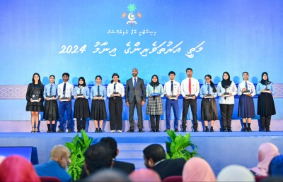 ޓީޗަރުން ލިބުން އަދިވެސް ދަތި، 600 ސެން ޓީޗަރުން ބޭނުންވޭ: މިނިސްޓަރު