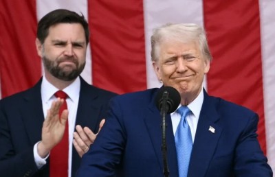 އީރާނުގެ ވައިގެ ސަރަހައްދުގެ ކޮންޓްރޯލް ލިބިއްޖެ، ޝަރުތަކާ ނުލައި އަމާން ދީ: ޓްރަމްޕް