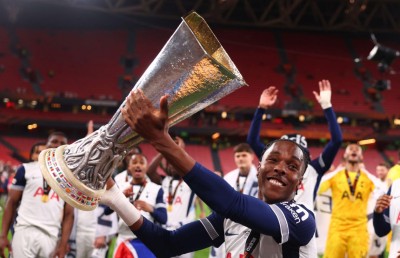 ޓޮޓެންހަމުން މެތިއަސް ޓެލްގެ އެއްބަސްވުން ދާއިމީ ކޮށްފި