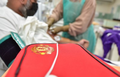 ލޯބިން ކިޑްނީއެއް ހަދިޔާކުރަން ކެރިދާނެ؟