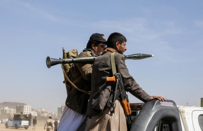 ޔަމަނުން ވެސް އިޒްރޭލަށް ހަމަލާ ދޭން ފަށައިފި