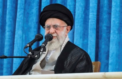 ގަދަބަދަވިކަން ދައްކައިގެން އިރާނުގެ ބޯގުދެއް ނުކުރުވޭނެ، އަމާން ވެސް ނުދޭނަން: ހާމަނާއީ