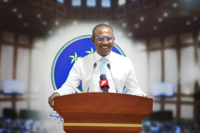 ޑިމޮކްރެޓްސްގެ މެންބަރުންނަށް ވަކިން ތަދައްޚުލް ނުވެވޭތީ، މުޅި ޕާޓީގެ ފަރާތުން އެދެނީ