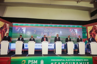 ރައީސާއި ޑރ. މުއިއްޒު ފިޔަވައި ހުރިހާ ކެންޑިޑޭޓުން މާލީ ބަޔާން ހުށަހަޅައިފި: އީސީ