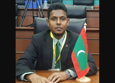 އަރަބިއްޔާގެ ޕްރިންސިޕަލް މަގާމުން ވަކިކުރީ ގޯސްކޮށް ކަމަށް ނިންމައި، އަލުން މަގާމު ދޭން އަންގައިފި