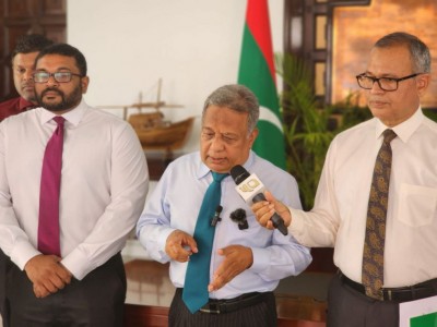 ޕީޕީއެމް، ޕީއެންސީން ތަދައްޚުލްވުން: ބޭނުންވަނީ މަޖިލީހުގައި މަރުތަޅު އެޅުވިޔަ ނުދިނުން