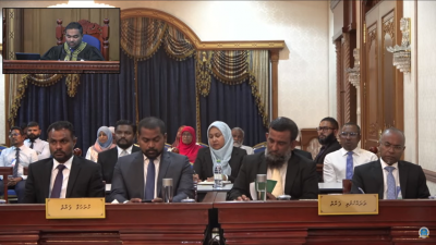 ނަޝީދުގެ މައްސަލަ ކުރިއަށްނުގެންދެވުނަސް، މުއިއްޒުގެ ހުވާކުރެއްވުމަށް ހުރަސް ނޭޅޭނެ: ސުޕްރީމް ކޯޓް