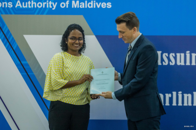 ސްޓާލިންކްގެ ޚިދުމަތް ރާއްޖެއަށް، މަހުފީއަކީ 1000 ރުފިޔާ